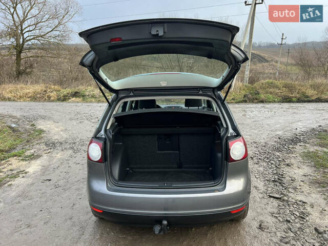 Серый Фольксваген Гольф Плюс, объемом двигателя 1.6 л и пробегом 167 тыс. км за 5600 $, фото 24 на Automoto.ua