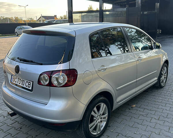 Серый Фольксваген Гольф Плюс, объемом двигателя 1.39 л и пробегом 238 тыс. км за 6000 $, фото 11 на Automoto.ua