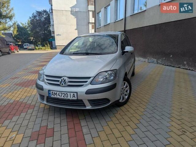 Сірий Фольксваген Golf Plus, об'ємом двигуна 1.6 л та пробігом 179 тис. км за 6395 $, фото 8 на Automoto.ua