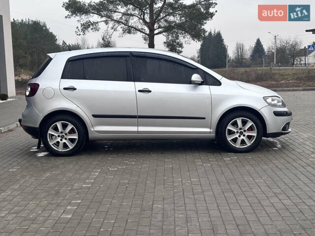 Сірий Фольксваген Golf Plus, об'ємом двигуна 1.39 л та пробігом 223 тис. км за 6000 $, фото 1 на Automoto.ua
