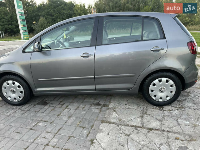 Сірий Фольксваген Golf Plus, об'ємом двигуна 1.6 л та пробігом 227 тис. км за 5400 $, фото 2 на Automoto.ua