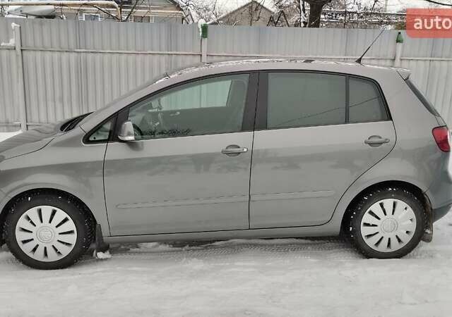Сірий Фольксваген Golf Plus, об'ємом двигуна 1.6 л та пробігом 256 тис. км за 5600 $, фото 10 на Automoto.ua
