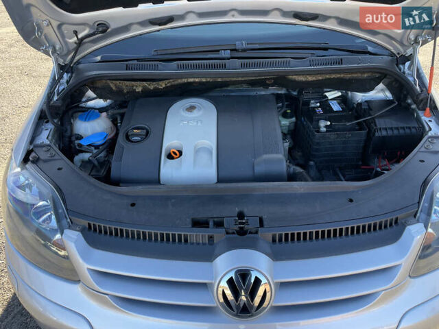 Серый Фольксваген Гольф Плюс, объемом двигателя 1.6 л и пробегом 218 тыс. км за 6300 $, фото 39 на Automoto.ua