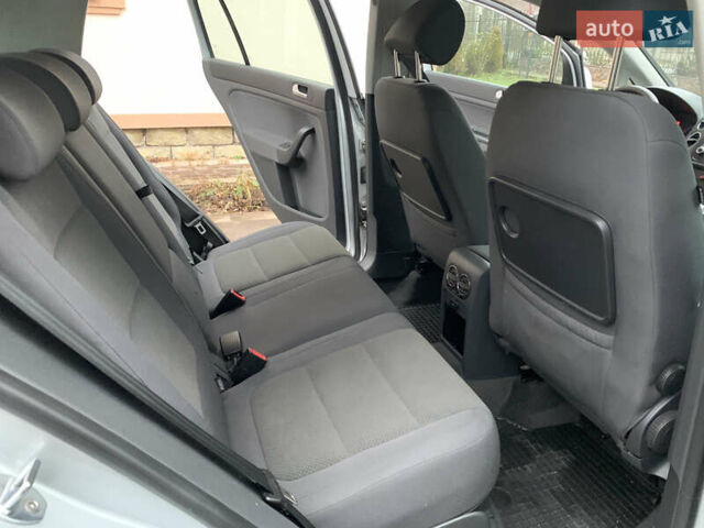 Серый Фольксваген Гольф Плюс, объемом двигателя 1.6 л и пробегом 200 тыс. км за 7200 $, фото 35 на Automoto.ua