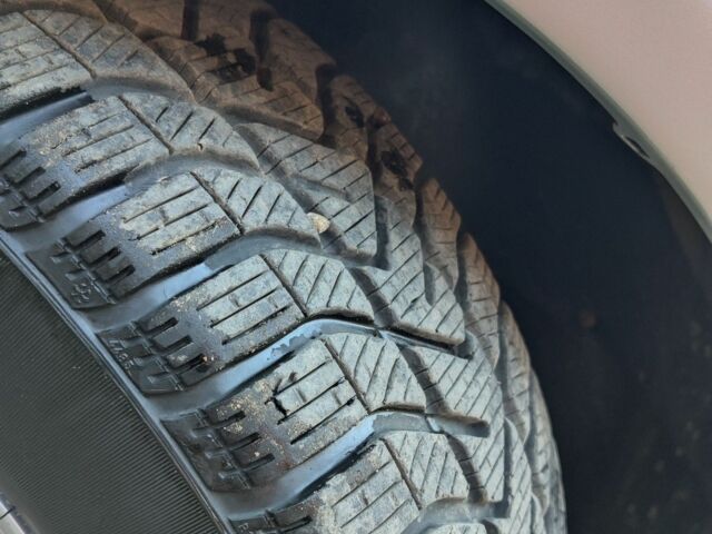 Фольксваген Golf Plus 2005 у Чернівцях на Automoto.ua Сірий Фольксваген Golf Plus, об'ємом двигуна 1.6 л та пробігом 185 тис. км за 5700 $, фото 10 на Automoto.ua