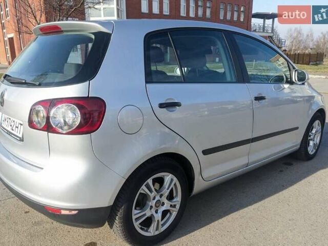 Серый Фольксваген Гольф Плюс, объемом двигателя 1.39 л и пробегом 172 тыс. км за 5400 $, фото 5 на Automoto.ua