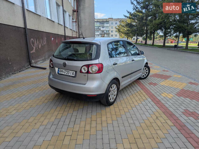 Серый Фольксваген Гольф Плюс, объемом двигателя 1.6 л и пробегом 182 тыс. км за 6250 $, фото 7 на Automoto.ua