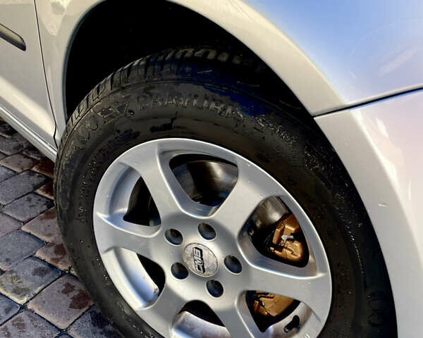 Сірий Фольксваген Golf Plus, об'ємом двигуна 1.6 л та пробігом 211 тис. км за 6500 $, фото 54 на Automoto.ua