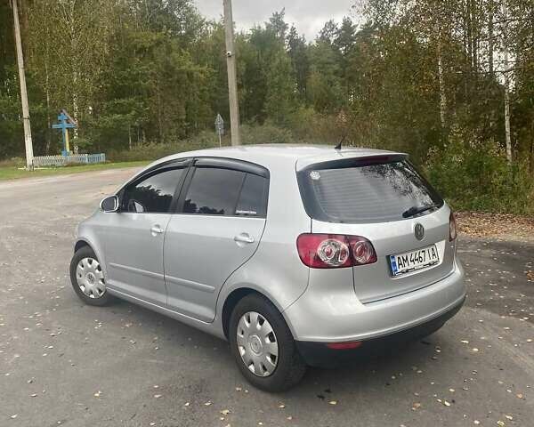 Серый Фольксваген Гольф Плюс, объемом двигателя 1.6 л и пробегом 231 тыс. км за 5500 $, фото 6 на Automoto.ua