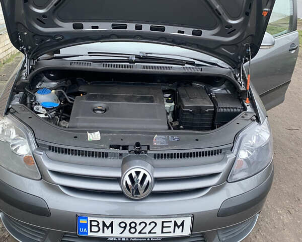 Серый Фольксваген Гольф Плюс, объемом двигателя 1.39 л и пробегом 173 тыс. км за 5950 $, фото 6 на Automoto.ua