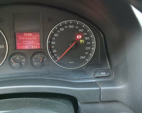 Сірий Фольксваген Golf Plus, об'ємом двигуна 1.97 л та пробігом 299 тис. км за 5233 $, фото 14 на Automoto.ua