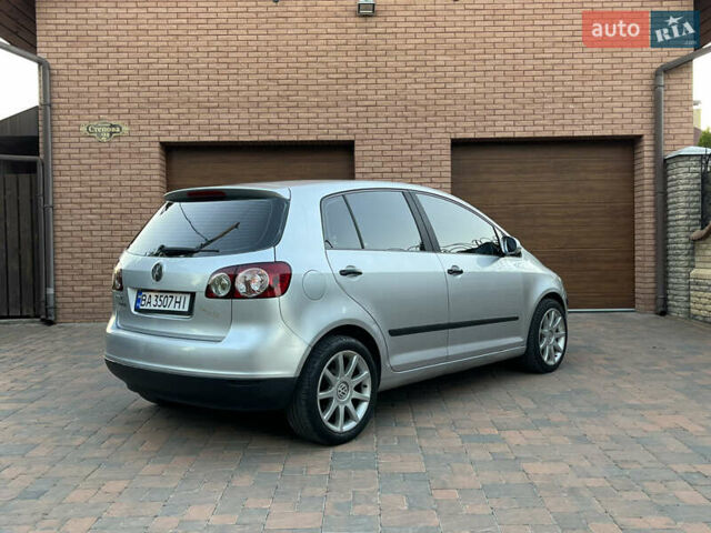 Сірий Фольксваген Golf Plus, об'ємом двигуна 1.6 л та пробігом 243 тис. км за 5200 $, фото 18 на Automoto.ua