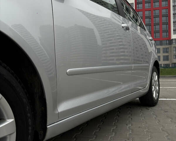 Серый Фольксваген Гольф Плюс, объемом двигателя 1.6 л и пробегом 171 тыс. км за 5699 $, фото 11 на Automoto.ua