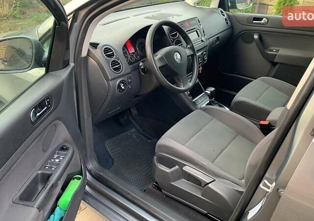 Серый Фольксваген Гольф Плюс, объемом двигателя 1.6 л и пробегом 172 тыс. км за 5977 $, фото 15 на Automoto.ua