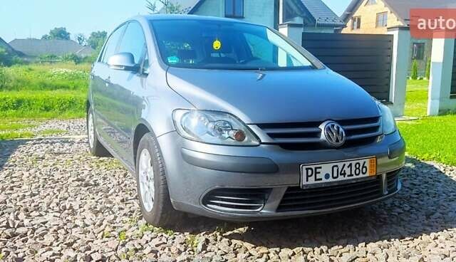 Сірий Фольксваген Golf Plus, об'ємом двигуна 1.6 л та пробігом 207 тис. км за 5500 $, фото 10 на Automoto.ua