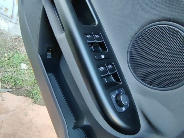 Фольксваген Golf Plus 2005 у Чернівцях на Automoto.ua Сірий Фольксваген Golf Plus, об'ємом двигуна 1.6 л та пробігом 185 тис. км за 5700 $, фото 11 на Automoto.ua