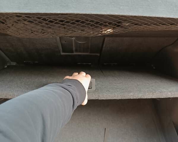 Сірий Фольксваген Golf Plus, об'ємом двигуна 1.97 л та пробігом 299 тис. км за 5233 $, фото 20 на Automoto.ua