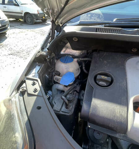 Сірий Фольксваген Golf Plus, об'ємом двигуна 1.6 л та пробігом 211 тис. км за 6500 $, фото 59 на Automoto.ua