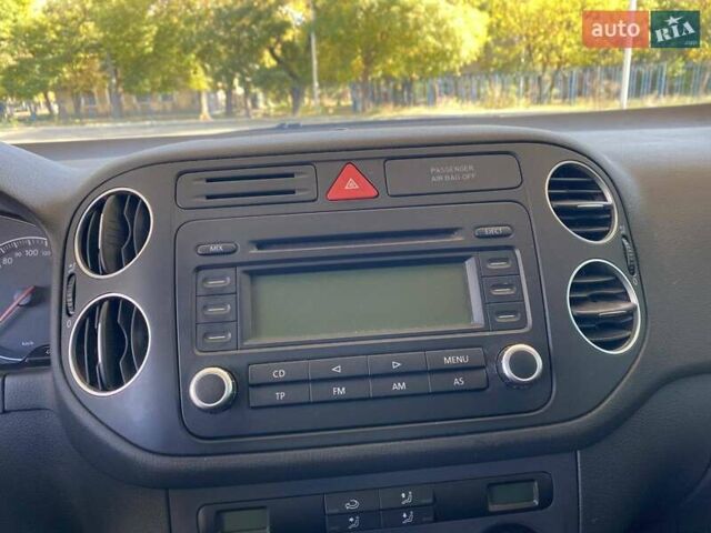 Серый Фольксваген Гольф Плюс, объемом двигателя 1.6 л и пробегом 183 тыс. км за 6999 $, фото 36 на Automoto.ua