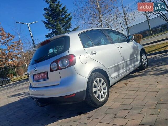 Серый Фольксваген Гольф Плюс, объемом двигателя 1.6 л и пробегом 131 тыс. км за 6599 $, фото 12 на Automoto.ua