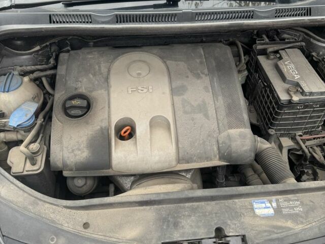 Серый Фольксваген Гольф Плюс, объемом двигателя 1.6 л и пробегом 209 тыс. км за 5500 $, фото 6 на Automoto.ua