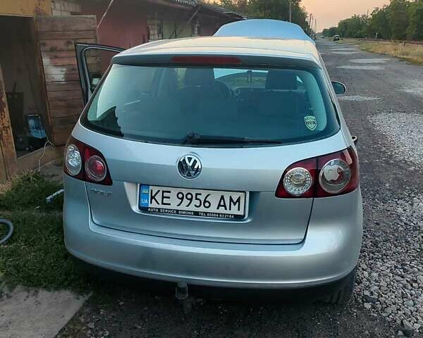 Сірий Фольксваген Golf Plus, об'ємом двигуна 1.39 л та пробігом 206 тис. км за 6200 $, фото 2 на Automoto.ua