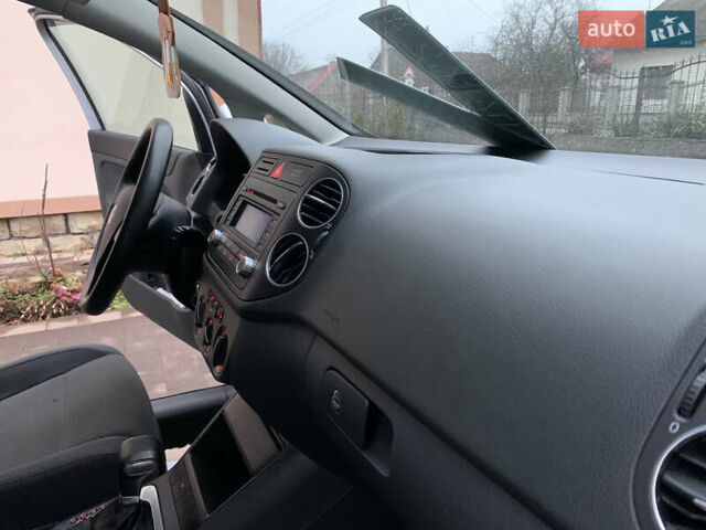 Серый Фольксваген Гольф Плюс, объемом двигателя 1.6 л и пробегом 200 тыс. км за 7200 $, фото 42 на Automoto.ua