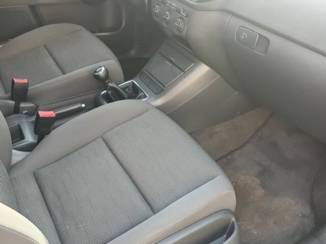 Серый Фольксваген Гольф Плюс, объемом двигателя 1.7 л и пробегом 268 тыс. км за 5400 $, фото 6 на Automoto.ua