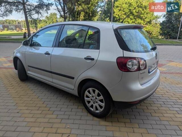 Сірий Фольксваген Golf Plus, об'ємом двигуна 1.6 л та пробігом 179 тис. км за 6395 $, фото 5 на Automoto.ua