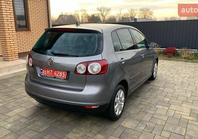 Серый Фольксваген Гольф Плюс, объемом двигателя 1.6 л и пробегом 172 тыс. км за 5977 $, фото 6 на Automoto.ua