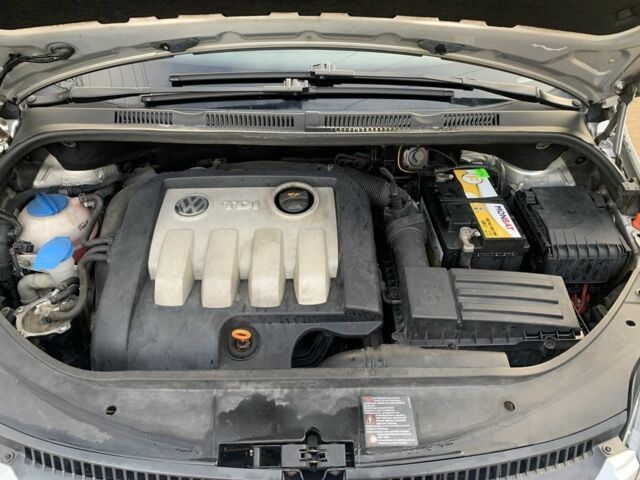 Серый Фольксваген Гольф Плюс, объемом двигателя 1.9 л и пробегом 233 тыс. км за 6250 $, фото 6 на Automoto.ua