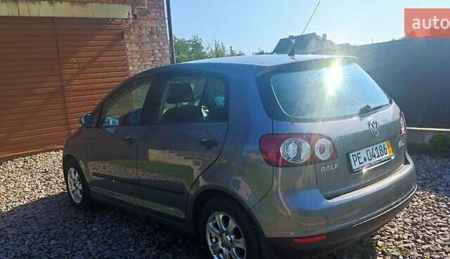 Сірий Фольксваген Golf Plus, об'ємом двигуна 1.6 л та пробігом 207 тис. км за 5500 $, фото 4 на Automoto.ua