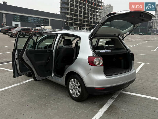 Серый Фольксваген Гольф Плюс, объемом двигателя 1.6 л и пробегом 171 тыс. км за 5699 $, фото 38 на Automoto.ua