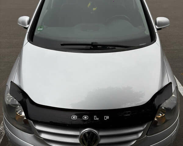 Серый Фольксваген Гольф Плюс, объемом двигателя 1.6 л и пробегом 170 тыс. км за 5999 $, фото 43 на Automoto.ua