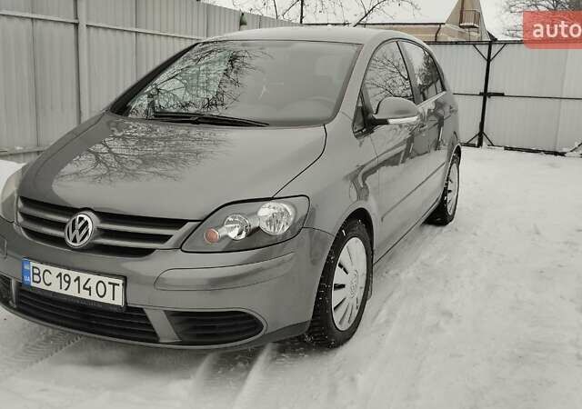 Сірий Фольксваген Golf Plus, об'ємом двигуна 1.6 л та пробігом 256 тис. км за 5600 $, фото 21 на Automoto.ua