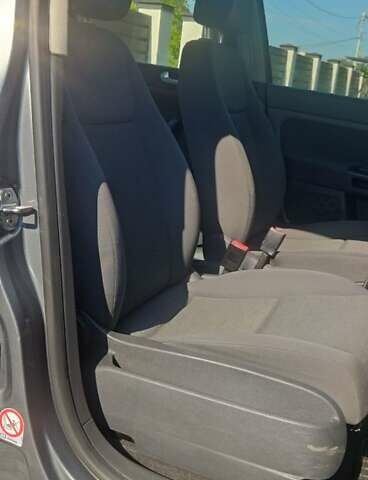 Сірий Фольксваген Golf Plus, об'ємом двигуна 1.6 л та пробігом 207 тис. км за 5500 $, фото 15 на Automoto.ua