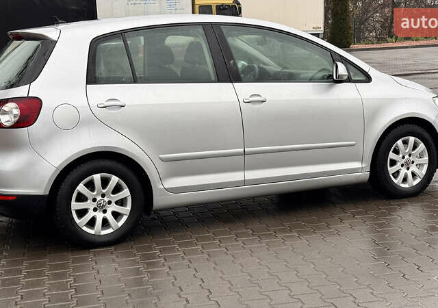 Сірий Фольксваген Golf Plus, об'ємом двигуна 1.6 л та пробігом 216 тис. км за 5850 $, фото 11 на Automoto.ua