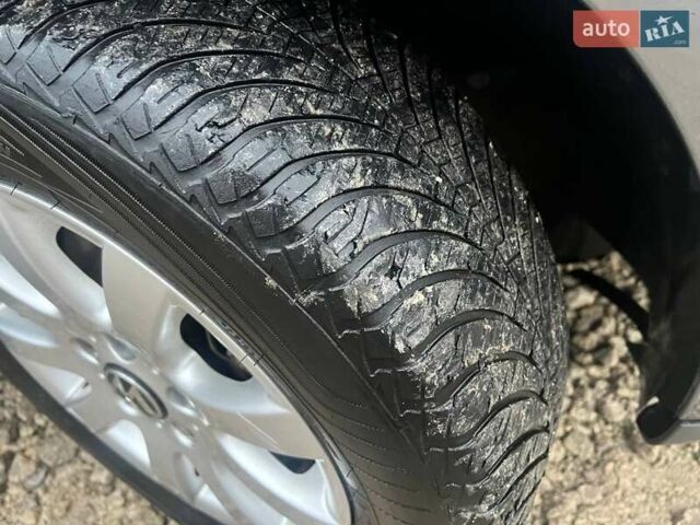 Сірий Фольксваген Golf Plus, об'ємом двигуна 1.6 л та пробігом 224 тис. км за 4400 $, фото 10 на Automoto.ua