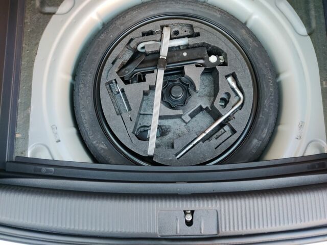 Фольксваген Golf Plus 2005 у Чернівцях на Automoto.ua Сірий Фольксваген Golf Plus, об'ємом двигуна 1.6 л та пробігом 185 тис. км за 5700 $, фото 16 на Automoto.ua