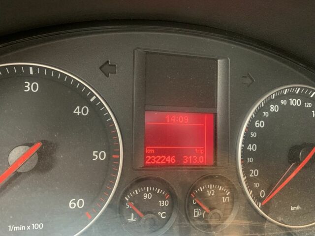 Серый Фольксваген Гольф Плюс, объемом двигателя 1.9 л и пробегом 233 тыс. км за 6250 $, фото 7 на Automoto.ua