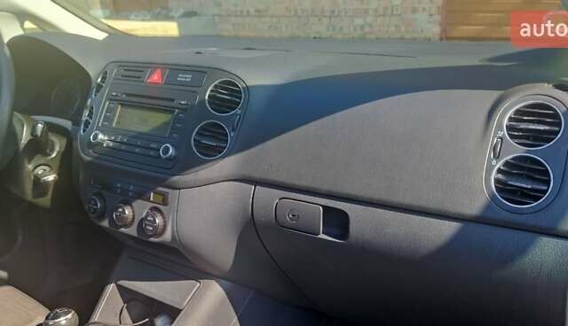 Сірий Фольксваген Golf Plus, об'ємом двигуна 1.6 л та пробігом 207 тис. км за 5500 $, фото 21 на Automoto.ua