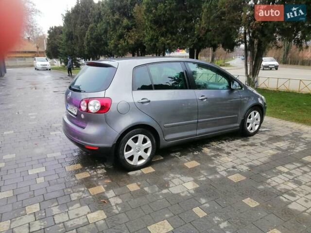 Серый Фольксваген Гольф Плюс, объемом двигателя 2 л и пробегом 216 тыс. км за 6000 $, фото 9 на Automoto.ua