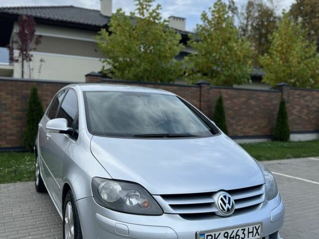 Фольксваген Гольф Плюс 2005 в Виннице на Automoto.ua Серый Фольксваген Гольф Плюс, объемом двигателя 2 л и пробегом 325 тыс. км за 6700 $, фото 1 на Automoto.ua