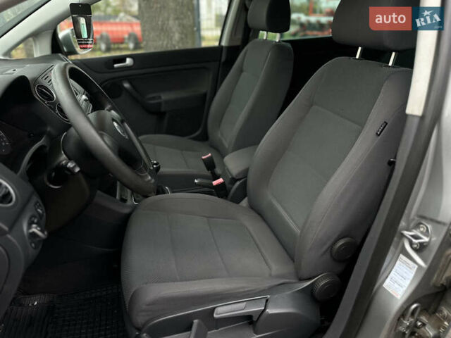 Серый Фольксваген Гольф Плюс, объемом двигателя 1.6 л и пробегом 211 тыс. км за 6600 $, фото 28 на Automoto.ua