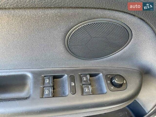 Серый Фольксваген Гольф Плюс, объемом двигателя 1.6 л и пробегом 183 тыс. км за 6999 $, фото 27 на Automoto.ua