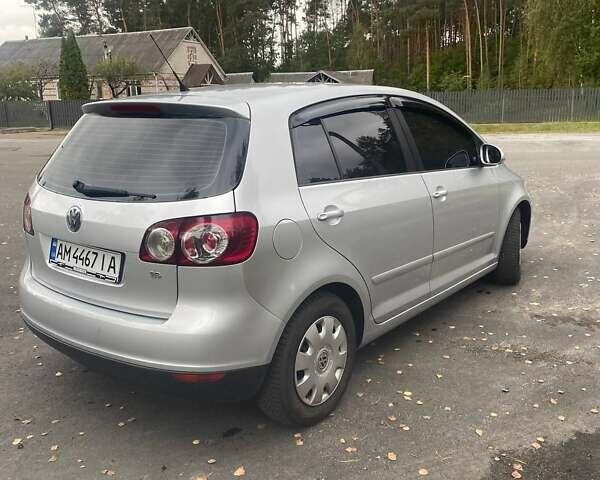 Серый Фольксваген Гольф Плюс, объемом двигателя 1.6 л и пробегом 231 тыс. км за 5500 $, фото 1 на Automoto.ua