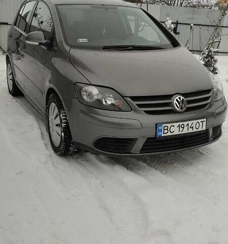 Сірий Фольксваген Golf Plus, об'ємом двигуна 1.6 л та пробігом 256 тис. км за 5600 $, фото 1 на Automoto.ua