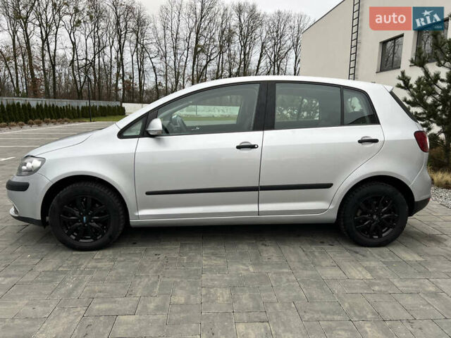 Серый Фольксваген Гольф Плюс, объемом двигателя 1.4 л и пробегом 251 тыс. км за 5150 $, фото 9 на Automoto.ua