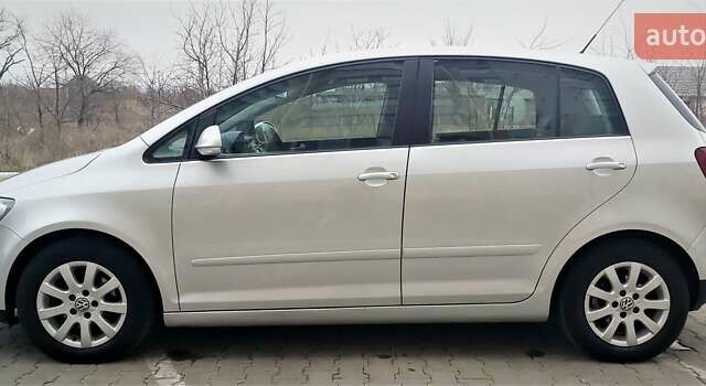 Сірий Фольксваген Golf Plus, об'ємом двигуна 1.6 л та пробігом 262 тис. км за 6700 $, фото 5 на Automoto.ua