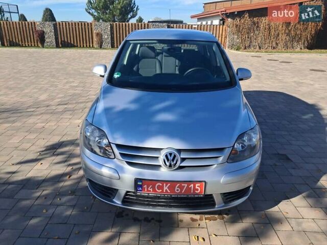 Сірий Фольксваген Golf Plus, об'ємом двигуна 1.6 л та пробігом 131 тис. км за 6850 $, фото 4 на Automoto.ua